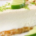 Cheesecake cu lamaie si menta raw vegan